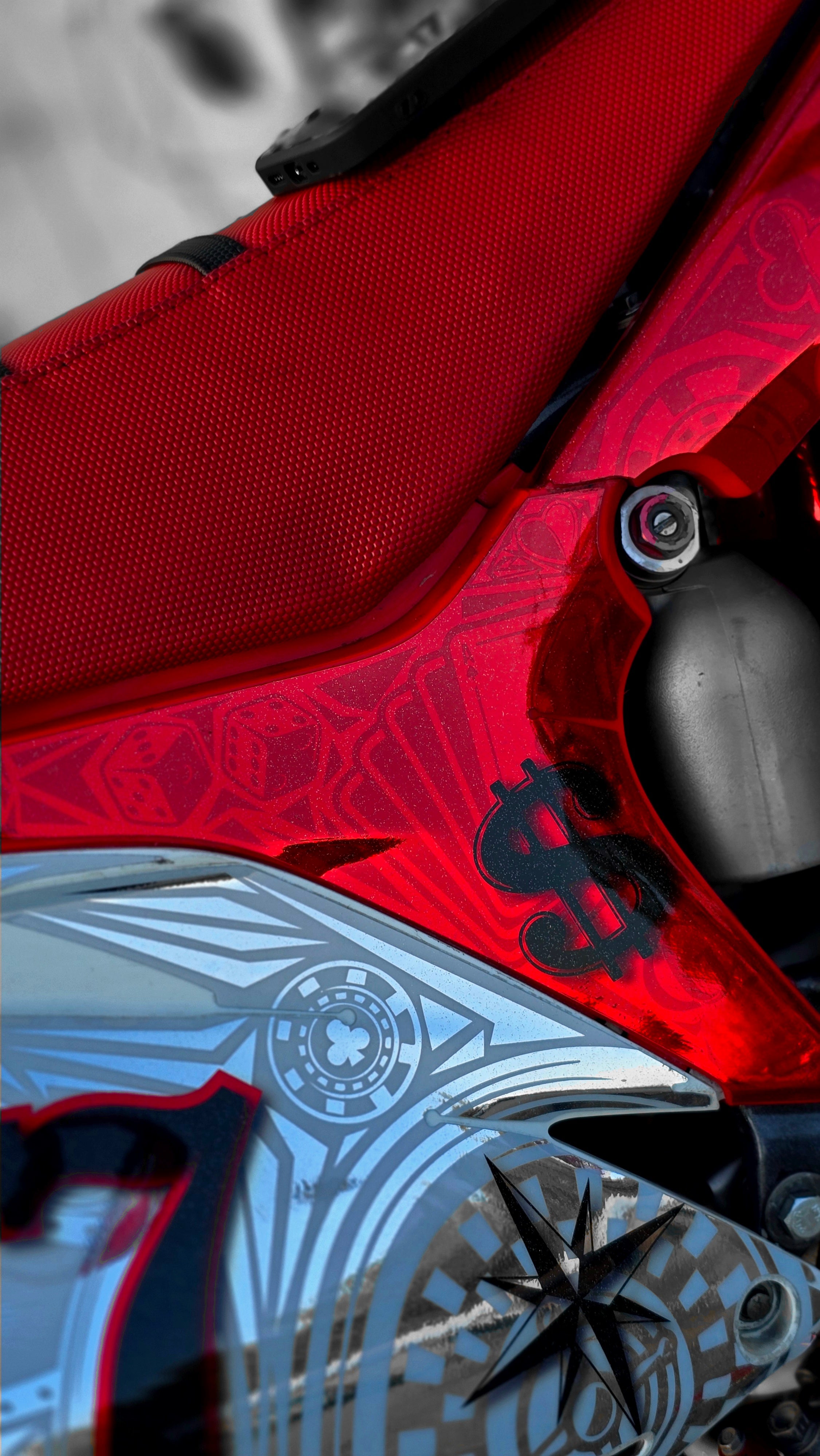 Dirtiron GC Graphics