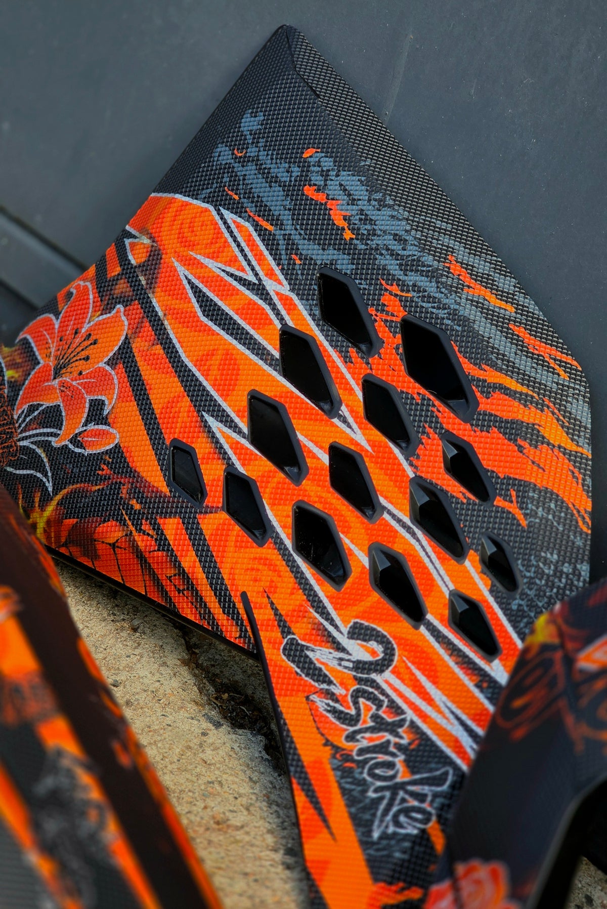 Full Custom Graphics